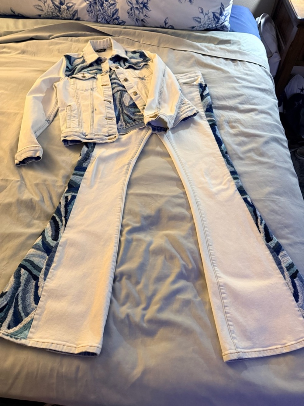 DRIFTWOOD White Jacket and bell bottom jeans with a beautiful blue crochet.
